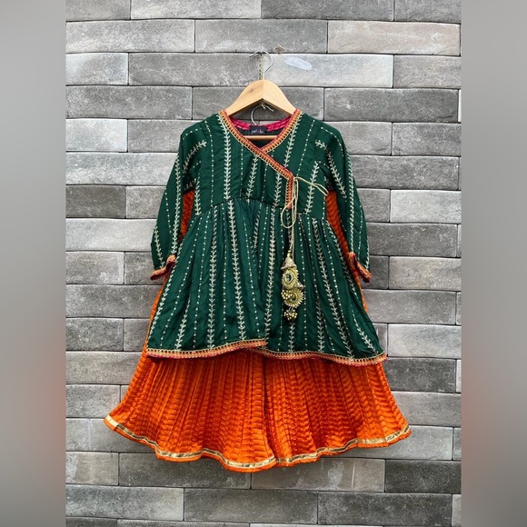 Girls 3-4 Years Salwar Kameez - Picture 1 of 3